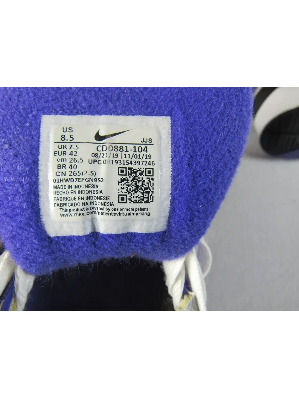 Nike Air Max 90 Hyper Grape Low Top Lace-Up Mesh Cushioned CD0881-104 - Size 8.5